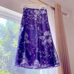 Women's Hillary & Hanson A line skirt in purple with grey floral details, size 4
